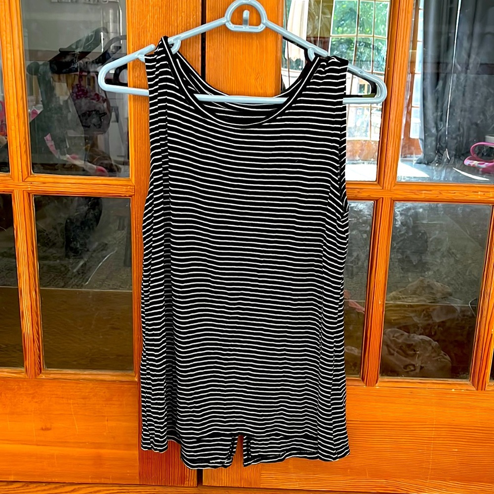 Old navy  open back tank top
